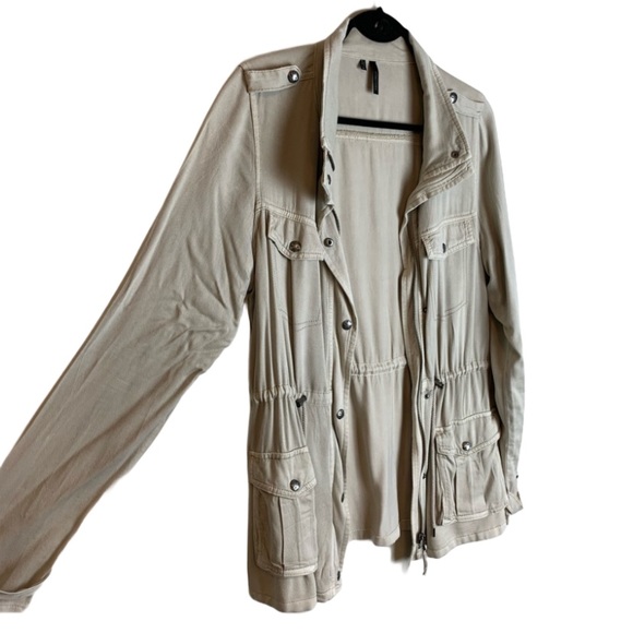 Utility Jacket - Picture 3 of 11